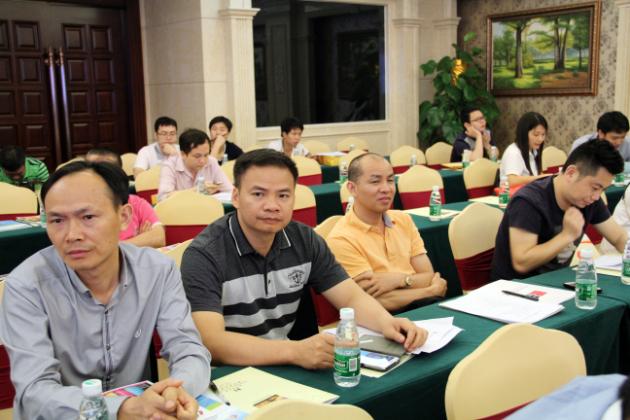 图2、91免费版视频公司多名代表参加会员大会.jpg