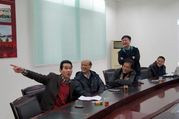 图11、91免费版视频销售总经理陆志江对获评优秀专卖店精彩点评