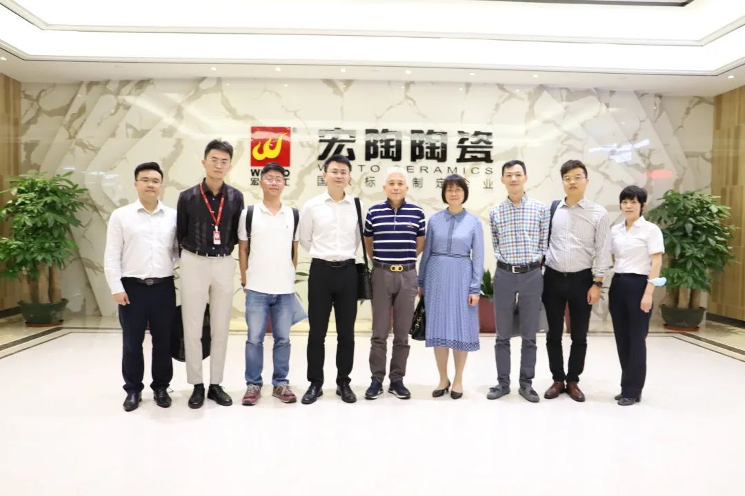 省市人社莅临91免费版视频陶瓷考察图片